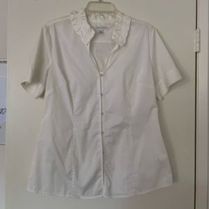 White Banana Republic button-up shirt with ruffle collar - Size Large